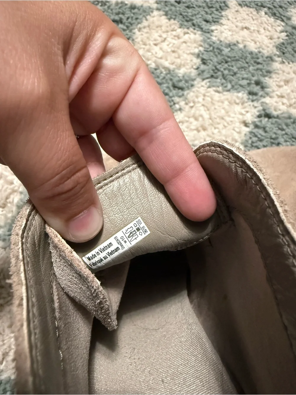 CROCS good preowned